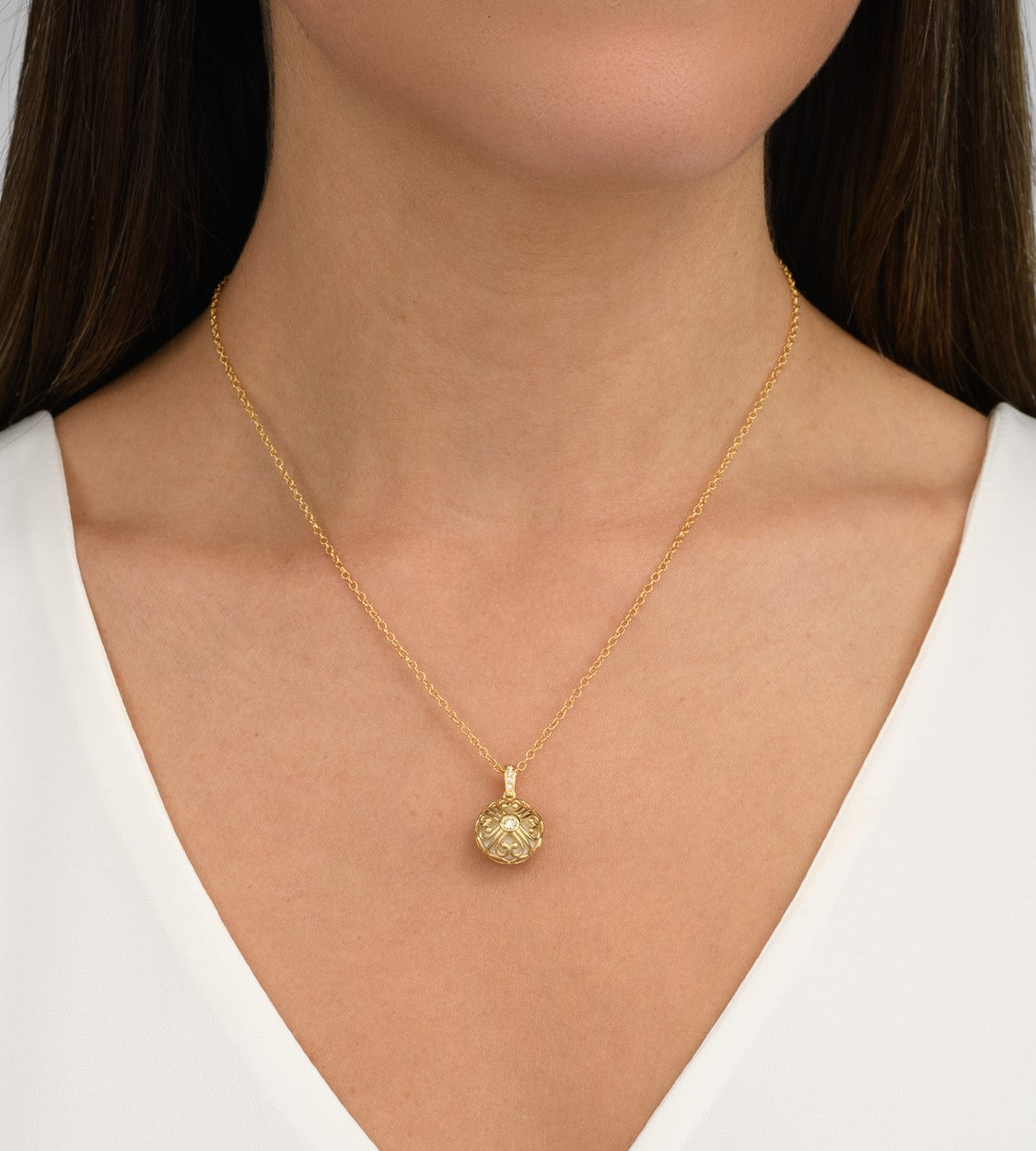 Hidden-Hearts-Pendant-Gold-and-Diamond.jpg