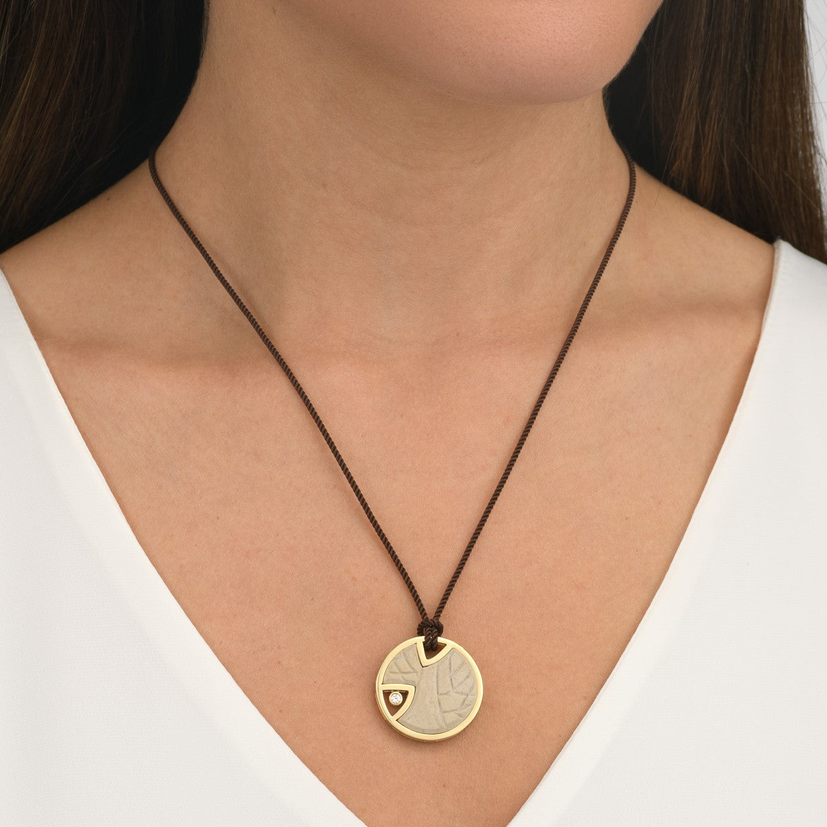 Round Tree of Life necklace with the Temple Mount Stone Yellow Gold and Diamond