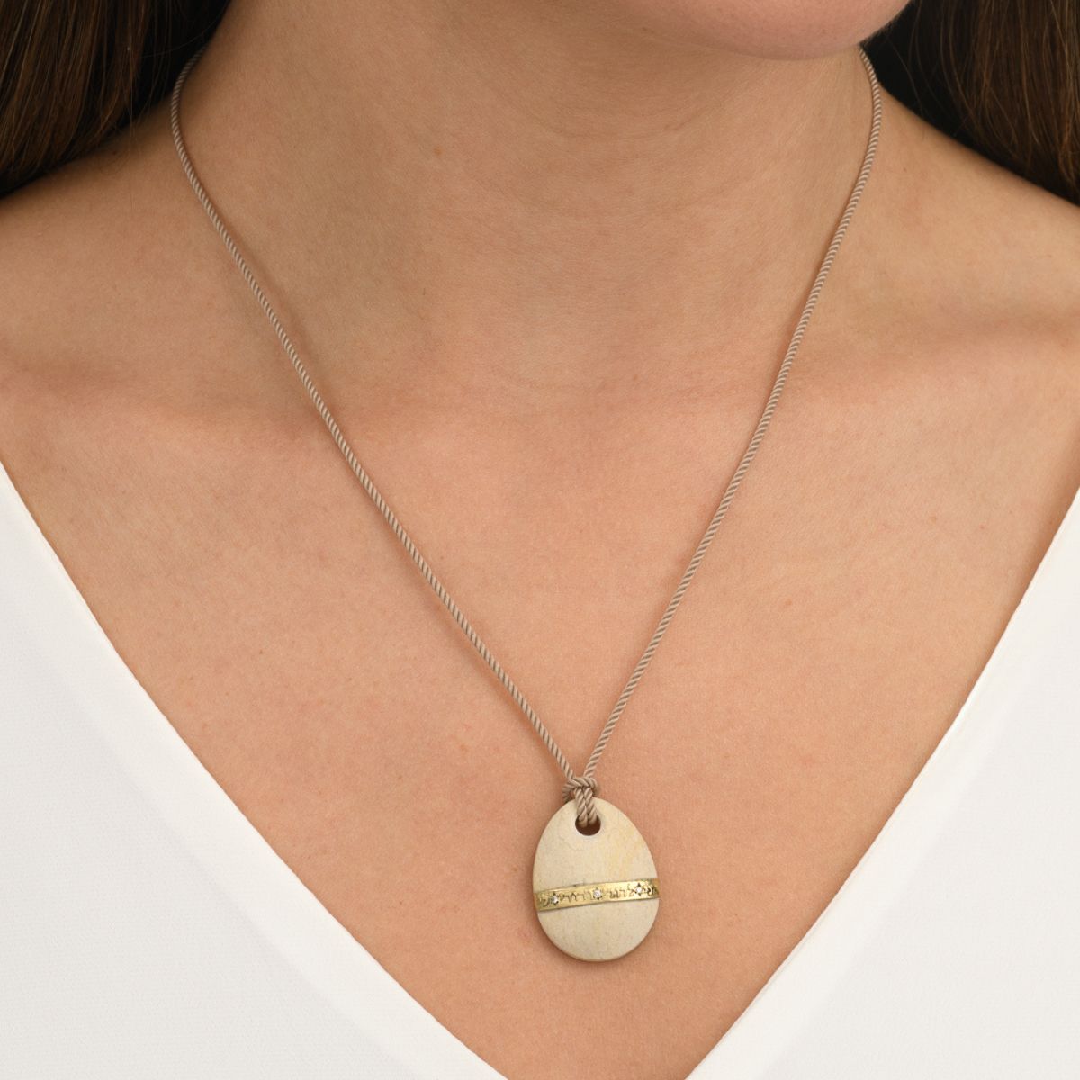 Ani Ledodi Vedodi Li Pendant Gold Diamonds