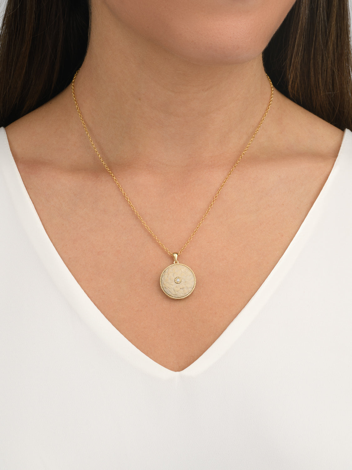 Round Temple Mount Stone Pendant Gold & Diamonds